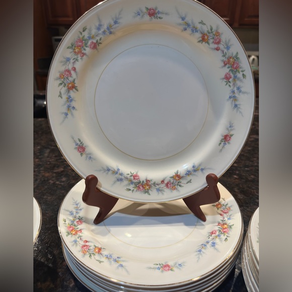 Eggshell Nautilus China by Homer Laughlin 18 items,vintage 1930’s, made in USA - Picture 2 of 12